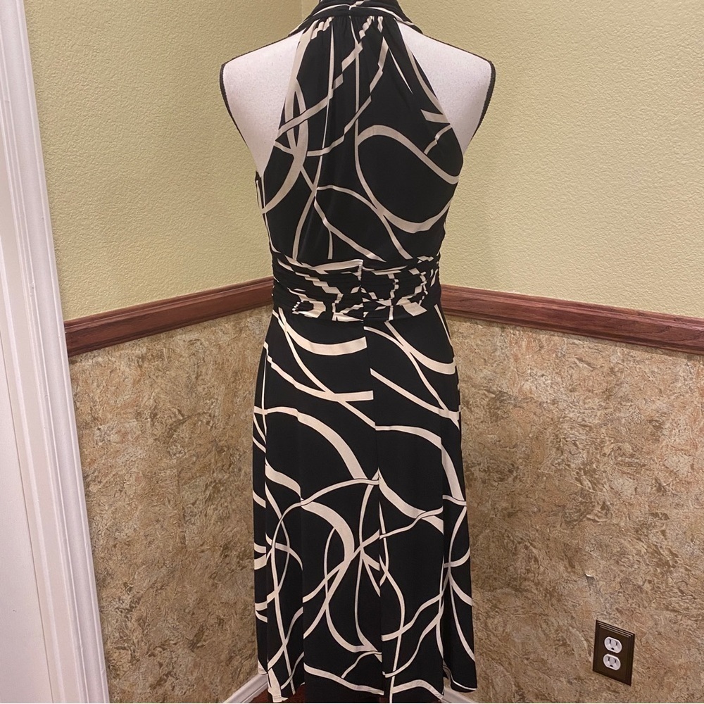 Jones Wear Dress Halter Midi Ruched Fit & Flare Slimming Black Cream Size 8 - Picture 6 of 9